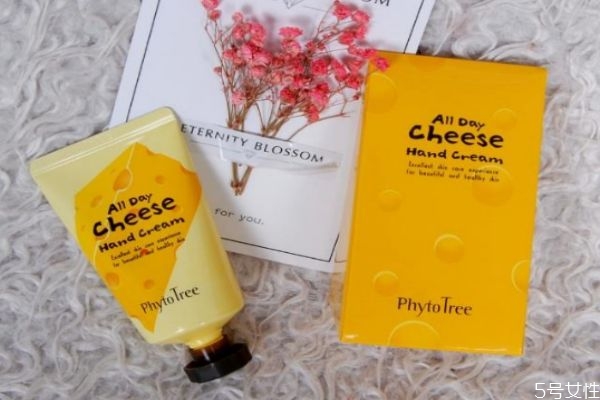 護(hù)手霜是化妝品嗎 護(hù)膚品和化妝品有什么區(qū)別 護(hù)手霜是化妝品嗎 護(hù)膚品和化妝品有什么區(qū)別