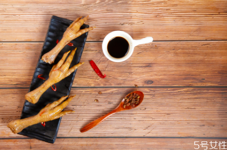 新熬的鹵水為什么會苦 鹵水有苦味怎么補(bǔ)救 新熬的鹵水為什么會苦 鹵水有苦味怎么補(bǔ)救