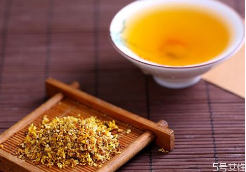 桂花籽泡酒的做法 桂花籽泡酒的功效 桂花籽泡酒的做法 桂花籽泡酒的功效