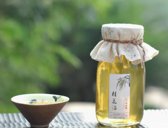 桂花籽泡酒的做法 桂花籽泡酒的功效 桂花籽泡酒的做法 桂花籽泡酒的功效