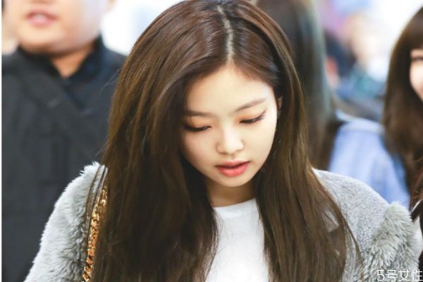 過(guò)敏肌膚能去角質(zhì)嗎 過(guò)敏性干性皮膚怎么保養(yǎng)