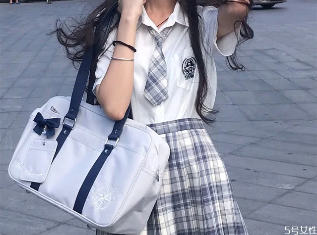 jk搭什么包包好看 jk制服包包推薦 jk搭什么包包好看 jk制服包包推薦