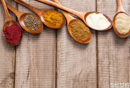 胡椒炒菜起什么作用 胡椒吃多了有什么壞處 胡椒炒菜起什么作用 胡椒吃多了有什么壞處