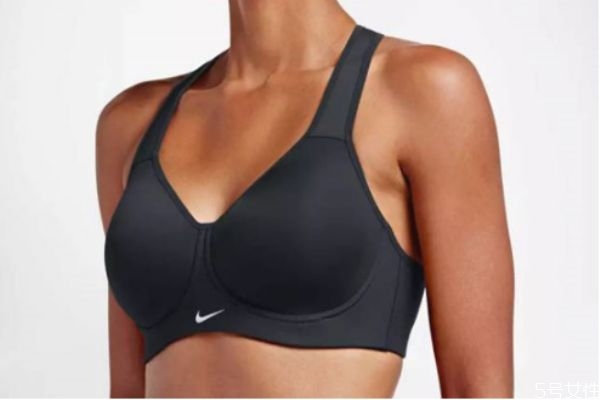 沒(méi)有運(yùn)動(dòng)內(nèi)衣什么可以代替 為什么要穿運(yùn)動(dòng)內(nèi)衣 沒(méi)有運(yùn)動(dòng)內(nèi)衣什么可以代替 為什么要穿運(yùn)動(dòng)內(nèi)衣