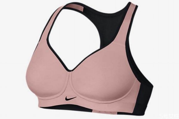 運(yùn)動(dòng)內(nèi)衣穿大點(diǎn)好還是緊點(diǎn)好 運(yùn)動(dòng)bra要把胸壓平嗎 運(yùn)動(dòng)內(nèi)衣穿大點(diǎn)好還是緊點(diǎn)好 運(yùn)動(dòng)bra要把胸壓平嗎