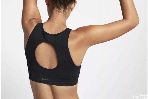 運動內(nèi)衣高度支撐和中度支撐區(qū)別 運動內(nèi)衣緊好還是松好 運動內(nèi)衣高度支撐和中度支撐區(qū)別 運動內(nèi)衣緊好還是松好