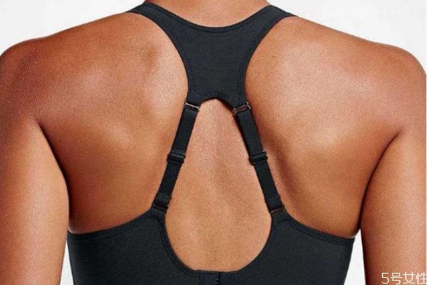 運動內(nèi)衣把海綿拿掉還有用嗎 運動內(nèi)衣海綿要取出洗嗎 運動內(nèi)衣把海綿拿掉還有用嗎 運動內(nèi)衣海綿要取出洗嗎