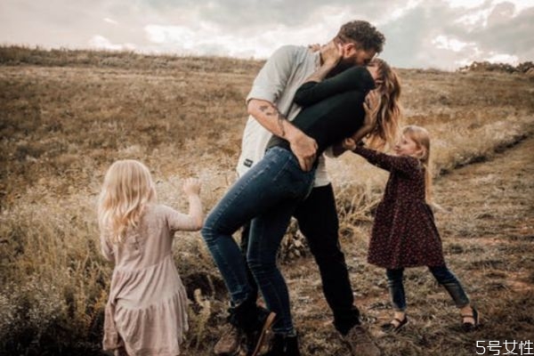 老公不碰自己了怎么辦 老公變心還會(huì)碰你嗎 老公不碰自己了怎么辦 老公變心還會(huì)碰你嗎