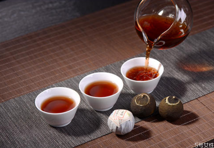 小青柑外面一層白色是發(fā)霉了嗎 小青柑長(zhǎng)白霜原因