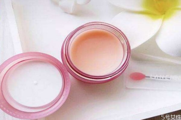 唇膜怎么清洗干凈 唇膜的唇刷要每天清洗嗎 唇膜怎么清洗干凈 唇膜的唇刷要每天清洗嗎