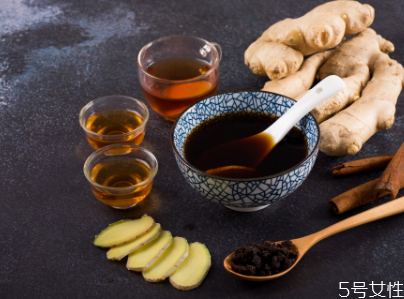 紅糖長白毛還能吃嗎 怎么保存紅糖不長白毛 紅糖長白毛還能吃嗎 怎么保存紅糖不長白毛