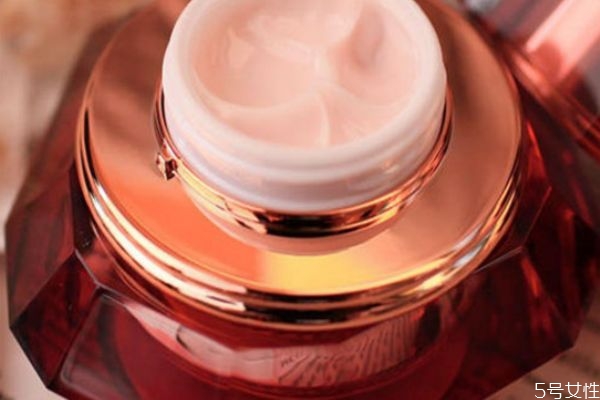 蝸牛霜出現(xiàn)拉絲好不好 蝸牛霜為什么會(huì)拉絲 蝸牛霜出現(xiàn)拉絲好不好 蝸牛霜為什么會(huì)拉絲