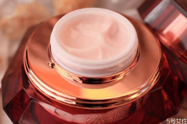 蝸牛霜搓泥嗎 蝸牛霜保質(zhì)期是多久 蝸牛霜搓泥嗎 蝸牛霜保質(zhì)期是多久