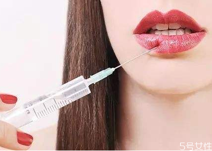 玻尿酸豐唇后可以喝酒嗎 豐唇后多久可以吃火鍋 玻尿酸豐唇后可以喝酒嗎 豐唇后多久可以吃火鍋