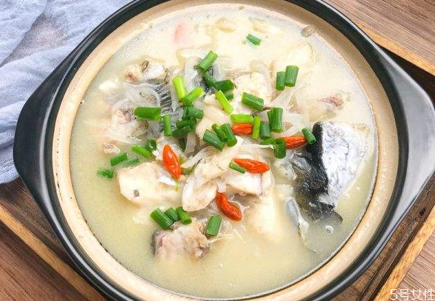 給孩子煲湯能放中藥材嗎 兒童喝什么湯最有營養(yǎng) 給孩子煲湯能放中藥材嗎 兒童喝什么湯最有營養(yǎng)