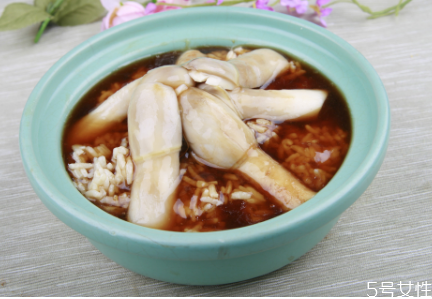 雞腿菇為什么炒出來苦 雞腿菇要煮多久才能熟 雞腿菇為什么炒出來苦 雞腿菇要煮多久才能熟