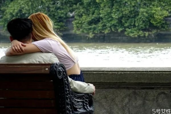 丈夫出軌妻子冷戰(zhàn)好嗎 妻子用這些方法去應(yīng)對(duì) 丈夫出軌妻子冷戰(zhàn)好嗎 妻子用這些方法去應(yīng)對(duì)