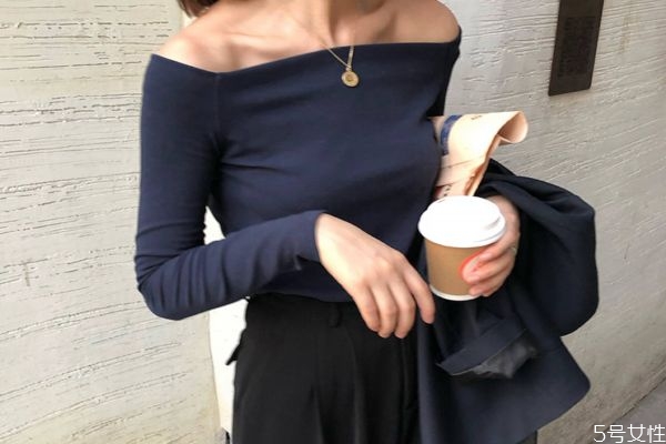 打底衫c類可以直接接觸皮膚嗎 打底衫什么面料最好 打底衫c類可以直接接觸皮膚嗎 打底衫什么面料最好