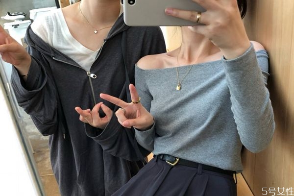 打底衫和秋衣有什么區(qū)別 打底衫分不清前后怎么辦 打底衫和秋衣有什么區(qū)別 打底衫分不清前后怎么辦