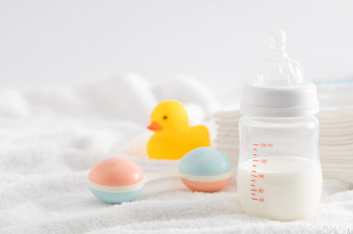 寶寶喝假牛奶對健康有什么危害 兒童食品安全常識 寶寶喝假牛奶對健康有什么危害 兒童食品安全常識