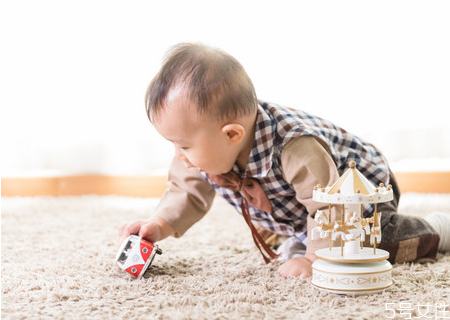 小孩蛔蟲(chóng)病怎么治 小孩蛔蟲(chóng)病的癥狀有哪些 小孩蛔蟲(chóng)病怎么治 小孩蛔蟲(chóng)病的癥狀有哪些