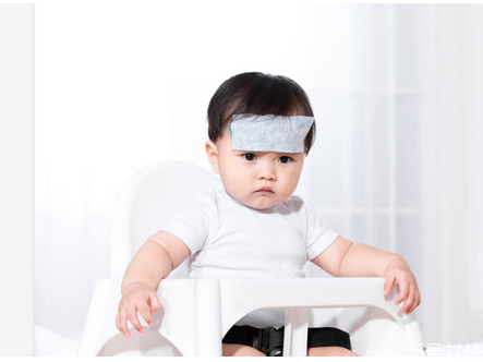 寶寶退燒后可以吹空調(diào)嗎 寶寶退燒后手腳冰涼是怎么回事 寶寶退燒后可以吹空調(diào)嗎 寶寶退燒后手腳冰涼是怎么回事