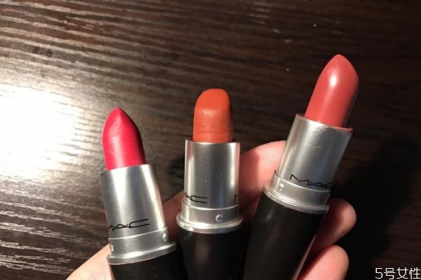 一支口紅正常使用可以用多久 口紅可以用四五年嗎 一支口紅正常使用可以用多久 口紅可以用四五年嗎