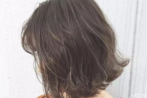 錫紙燙和紋理燙藥水一樣嗎 錫紙燙和紋理燙有什么區(qū)別 錫紙燙和紋理燙藥水一樣嗎 錫紙燙和紋理燙有什么區(qū)別