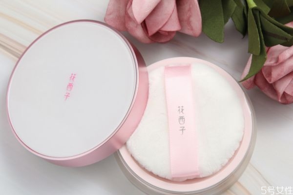 花西子散粉好用嗎 花西子散粉和卡姿蘭散粉哪個(gè)好 花西子散粉好用嗎 花西子散粉和卡姿蘭散粉哪個(gè)好