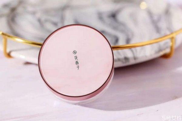 花西子散粉好用嗎 花西子散粉和卡姿蘭散粉哪個(gè)好 花西子散粉好用嗎 花西子散粉和卡姿蘭散粉哪個(gè)好