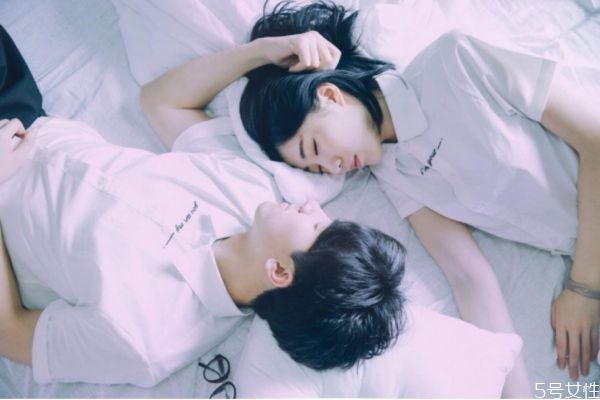 怎么和女生確定關(guān)系 男生遲遲不確定關(guān)系 怎么和女生確定關(guān)系 男生遲遲不確定關(guān)系