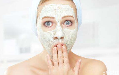 敷面膜可以敷在眼睛周圍嗎 面膜不避開眼周會怎么樣 敷面膜可以敷在眼睛周圍嗎 面膜不避開眼周會怎么樣
