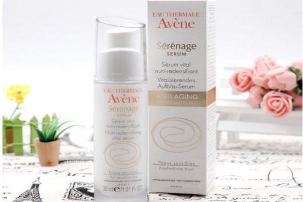 精華液在什么時候用才合適 精華液的區(qū)別 精華液在什么時候用才合適 精華液的區(qū)別