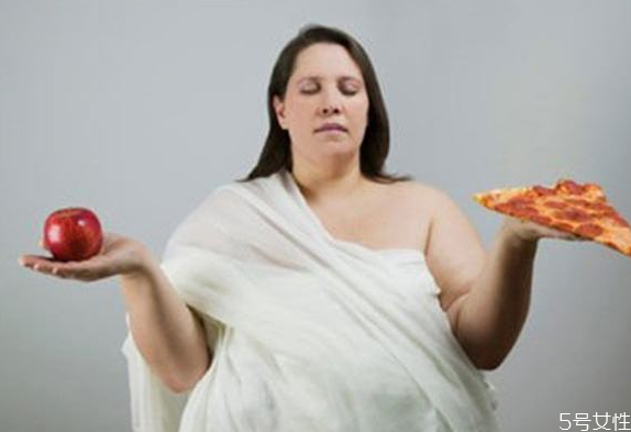 浮腫會(huì)導(dǎo)致體重增加嗎 浮腫和胖怎么分辨 浮腫會(huì)導(dǎo)致體重增加嗎 浮腫和胖怎么分辨