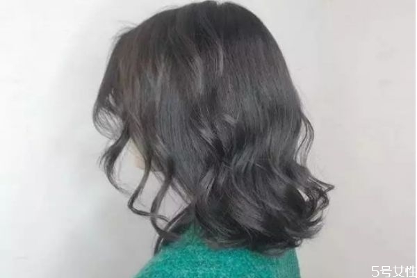 摩根燙用什么藥水燙好 摩根燙適合短發(fā)還是長發(fā) 摩根燙用什么藥水燙好 摩根燙適合短發(fā)還是長發(fā)