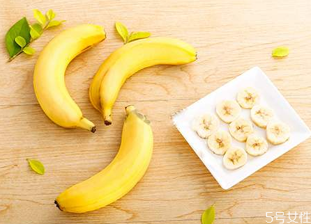 蘋(píng)果和香蕉哪個(gè)減肥效果更好 蘋(píng)果減肥法真的有效嗎 蘋(píng)果和香蕉哪個(gè)減肥效果更好 蘋(píng)果減肥法真的有效嗎