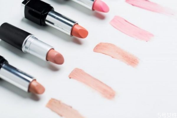 唇部為什么需要防曬 唇部沒防曬會怎樣 唇部為什么需要防曬 唇部沒防曬會怎樣