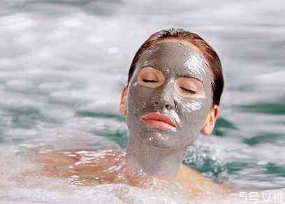 泥膜弄進(jìn)眼睛怎么辦 泥膜敷太久會(huì)怎樣 泥膜弄進(jìn)眼睛怎么辦 泥膜敷太久會(huì)怎樣