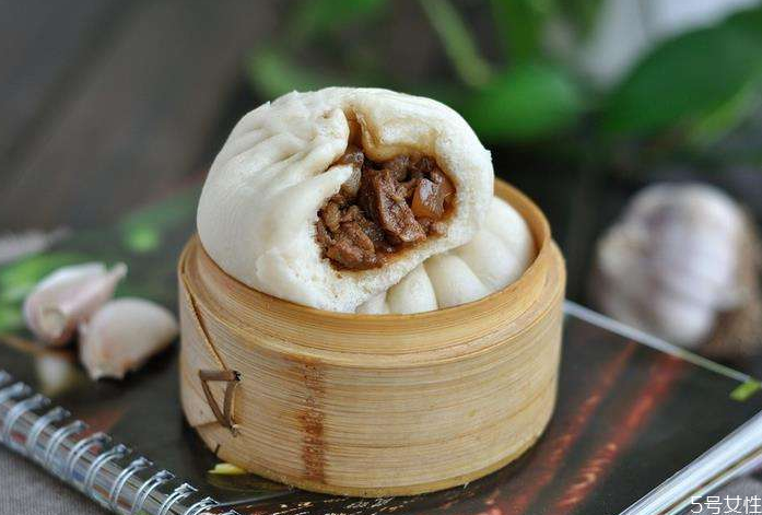 一個(gè)素包子的熱量是多少 減肥可以吃幾個(gè)素包子 一個(gè)素包子的熱量是多少 減肥可以吃幾個(gè)素包子