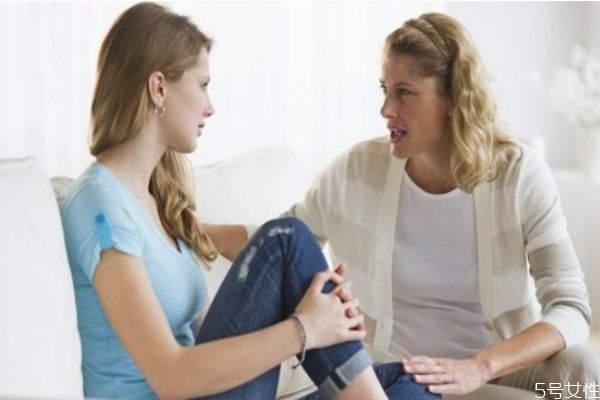 怎么安慰失戀的女生 怎樣安慰剛分手的人 怎么安慰失戀的女生 怎樣安慰剛分手的人