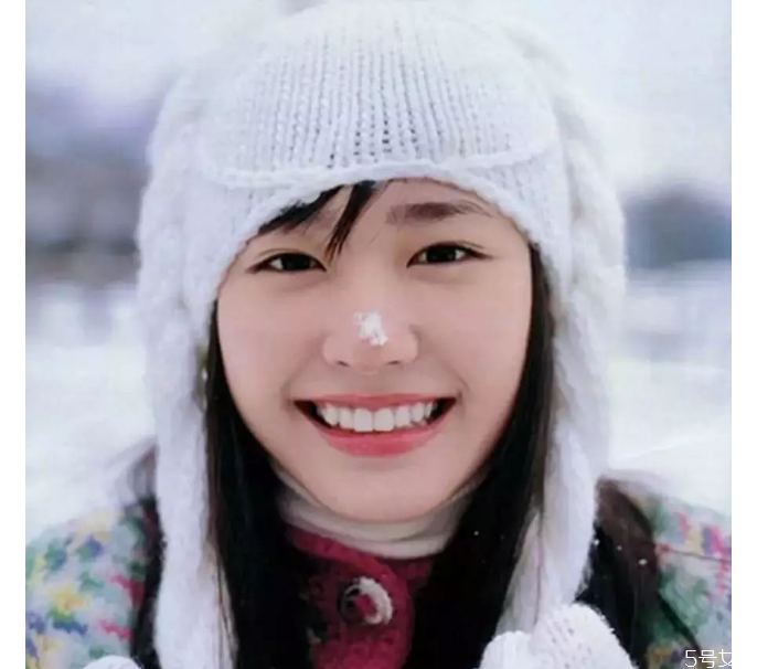 日系妝容要點(diǎn) 日系妝歐美妝對(duì)比 日系妝容要點(diǎn) 日系妝歐美妝對(duì)比