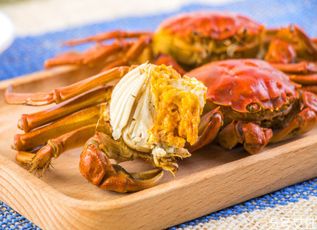 產后多久可以吃大閘蟹 產后吃螃蟹可以喂奶嗎 產后多久可以吃大閘蟹 產后吃螃蟹可以喂奶嗎