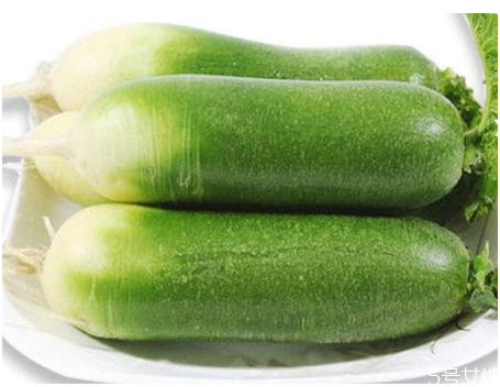 孕婦可以生吃青蘿卜嗎 孕婦吃青蘿卜對胎兒有影響嗎 孕婦可以生吃青蘿卜嗎 孕婦吃青蘿卜對胎兒有影響嗎