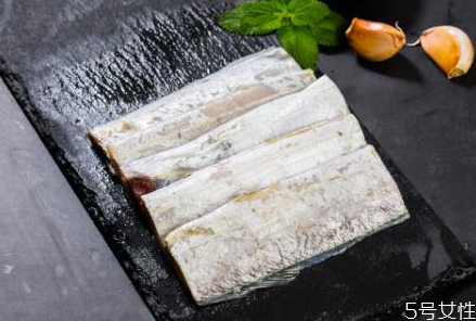帶魚段為什么比帶魚便宜 冷凍帶魚段怎么處理 帶魚段為什么比帶魚便宜 冷凍帶魚段怎么處理