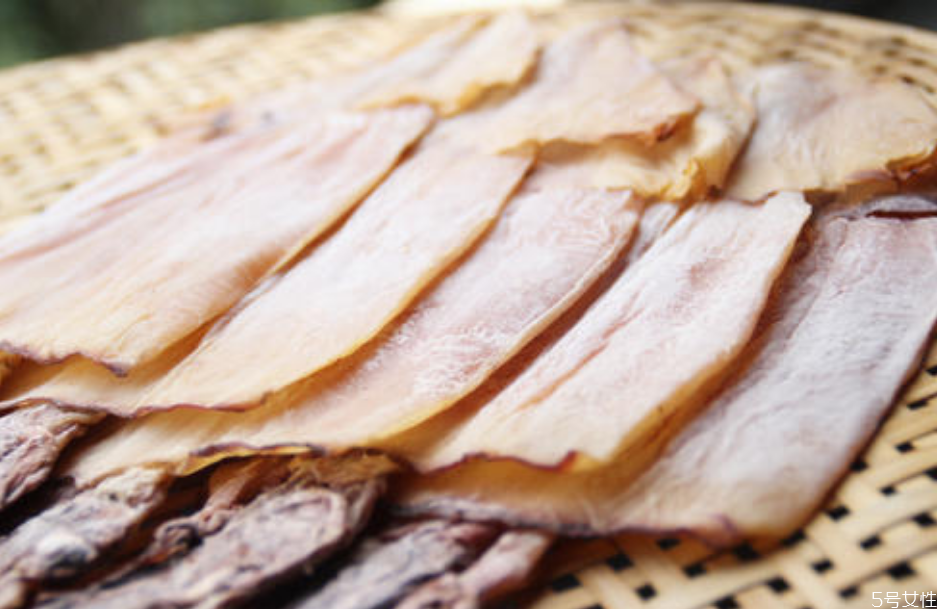 新鮮魷魚怎么做成魷魚干 魷魚干的晾曬方法 新鮮魷魚怎么做成魷魚干 魷魚干的晾曬方法