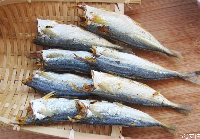 咸魚(yú)干怎么去掉咸味 家常咸魚(yú)干的腌制方法 咸魚(yú)干怎么去掉咸味 家常咸魚(yú)干的腌制方法