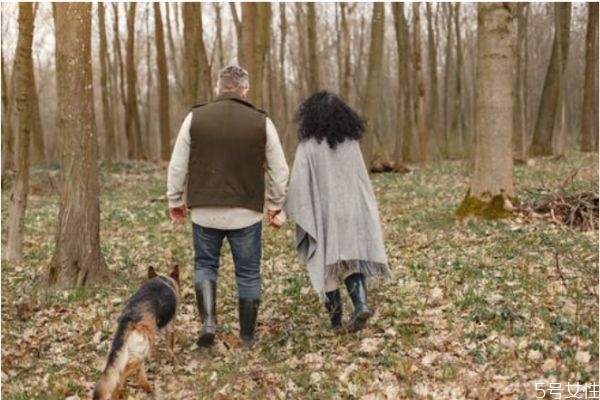 老婆背叛了該不該原諒 老婆背叛的幾種表現(xiàn) 老婆背叛了該不該原諒 老婆背叛的幾種表現(xiàn)