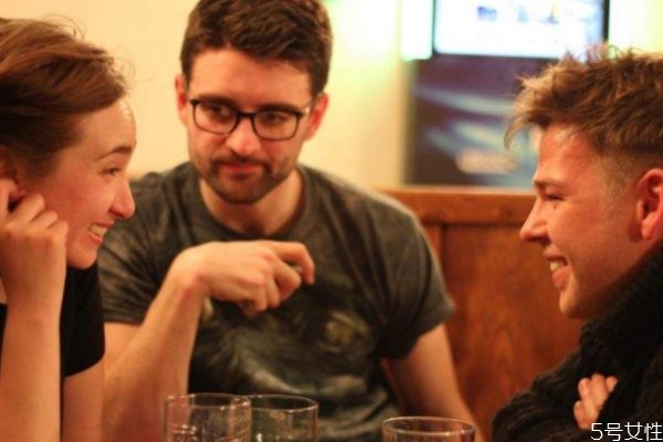 對(duì)自己老公產(chǎn)生厭惡感 內(nèi)心越來(lái)越嫌棄老公怎么辦 對(duì)自己老公產(chǎn)生厭惡感 內(nèi)心越來(lái)越嫌棄老公怎么辦