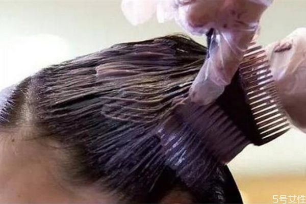 染發(fā)沒有漂會恢復黑色嗎 染發(fā)的用途 染發(fā)沒有漂會恢復黑色嗎 染發(fā)的用途