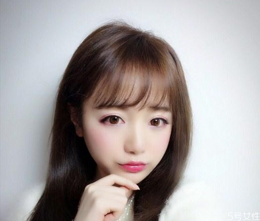 如何用劉海修飾臉型 怎樣用劉海修飾大圓臉 如何用劉海修飾臉型 怎樣用劉海修飾大圓臉